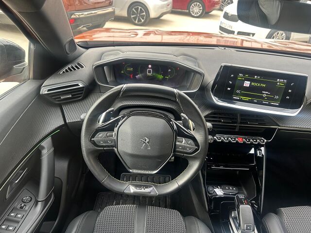 PEUGEOT 2008 GT 1.2 AUTO SPANISH LHD IN SPAIN 22000 MILES SUPERB 1 OWNER 2020